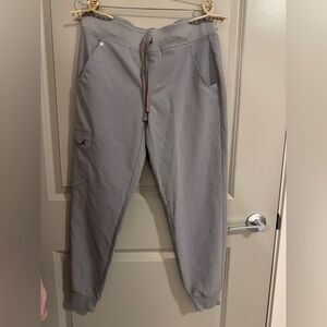 Figs Cargo Pants in Gray